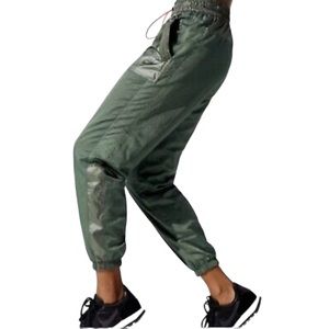 Nike Sportswear Woven Cargo Pants Juniper Fog Green CI7905-326 New Tags Medium